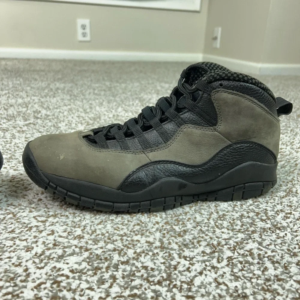 Jordan Shoes Mens Size 10.5 Gray Air 10 Retro Shadow Basketball Sneaker Mid Rise
